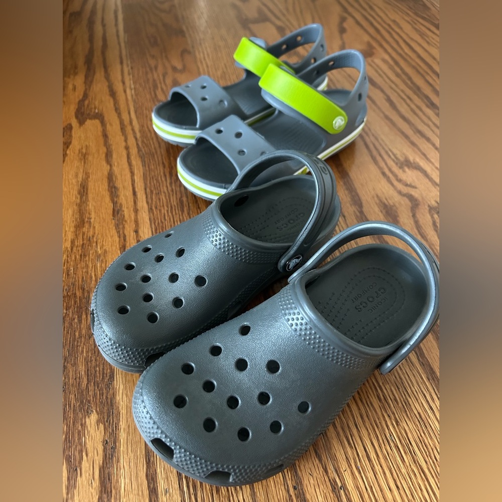 Crocs never used size 13